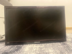 Verkaufe 3 Monitoren !!!!!!! Bild 3
