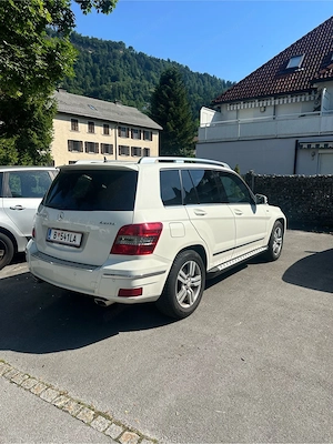 Mercedes-Benz GLK 220 CDI 4MATIC   2. Hand   176.000 km   Top gepflegt Bild 2