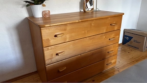 Massivholz Kommode (dringend abzuschaffen!) Bild 3