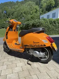 Vespa GTS 300 Supersport Bild 6