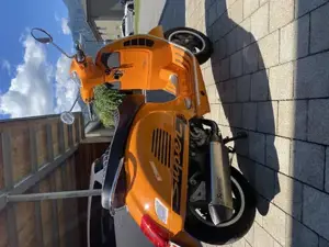Vespa GTS 300 Supersport Bild 4