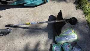 Makita Akku Heckenschere mit Rasentrimmer Bild 2