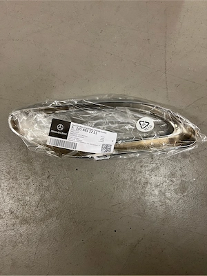 Auspuffblende Mercedes A Klasse W177  Bild 3