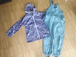 Regenbekleidung