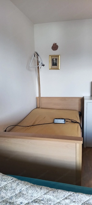 Pflegebett  Bild 3