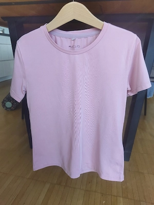 8 T-Shirts  Bild 4