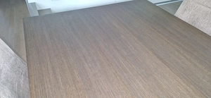 Hochwertiger Tisch Bild 3