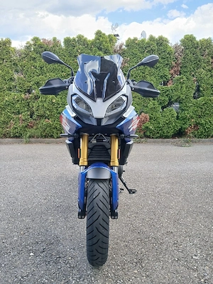 BMW F900XR neuwertig  Bild 3
