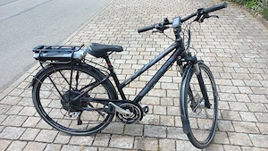 Simplon Trekkingrad E-Bike   Modell Spotlight ETR 50 Top gepflegt Bild 3