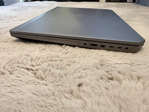 HP ZBook 17 G6 | 17.3" FHD | i7-9850H | 64GB RAM | RTX 3000 | Neuer Akku | Top Bild 4