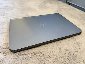 HP ZBook 17 G6 | 17.3" FHD | i7-9850H | 64GB RAM | RTX 3000 | Neuer Akku | Top Bild 6