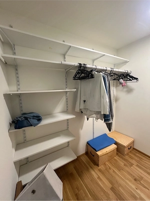 kleiderschrank system  Bild 2