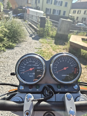 Suzuki GS 500 E   Wenig km, mängelfrei vorgeführt! (Günstig abzugeben) Bild 5