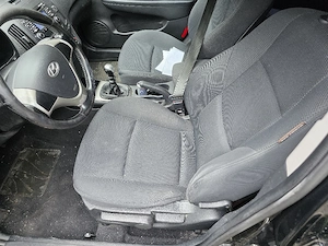 Hyundai  i30   Bild 4