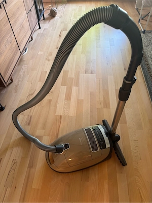 Top Miele Staubsauger Power Parquet Edition Bild 3