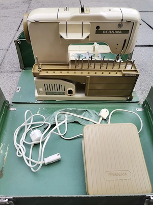 Verkaufe gebrauchte Nähmaschine Bernina Type 730 Record