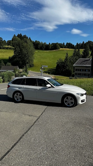 Bmw 320i xdrive Bild 10