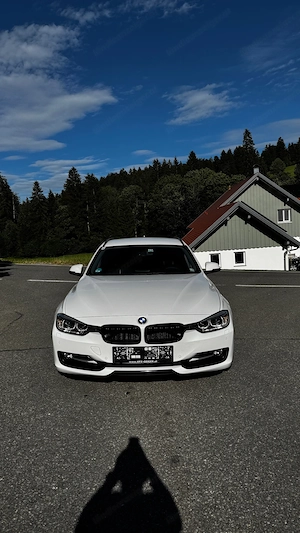 Bmw 320i xdrive Bild 4