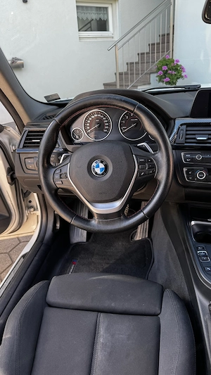 Bmw 320i xdrive Bild 2