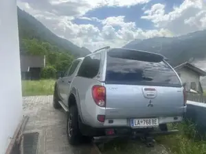 Mitsubishi L200 Bild 2