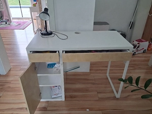Schreibtisch Bild 2