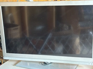 Fernseher Grundig 32 VLE 8230 SL   32 Zoll Full HD Smart-TV   Sehr guter Zustand