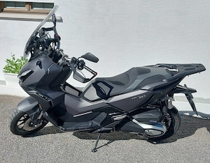 Honda ADV350A mattgrau mit Original Topcase zu verkaufen Bild 5