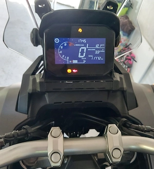 Honda ADV350A mattgrau mit Original Topcase zu verkaufen Bild 6