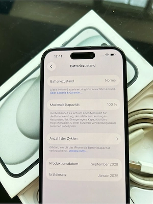 iPhone 15 schwarz Bild 4