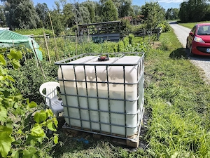 IBC 1000  Tank i Bild 4