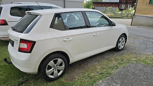 Skoda Fabia   Weiß   DIESEL   105PS Bild 9