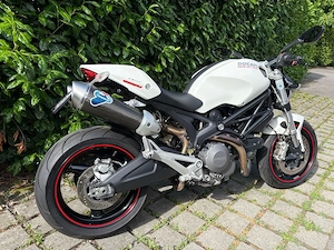 Ducati Monster 696 ABS   Termignoni Carbon   Aufsteigen und Losfahren   nur 13.500 km Bild 6