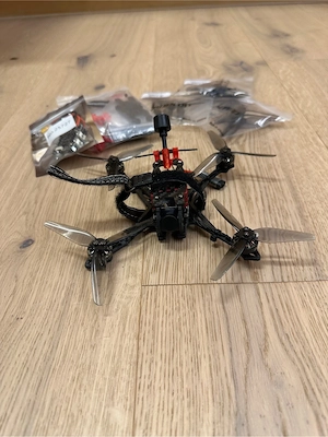Happymodel Crux35 HDZero FPV Drohne + Riesen-Ersatzteilpaket (Hobbyaufgabe) Bild 2