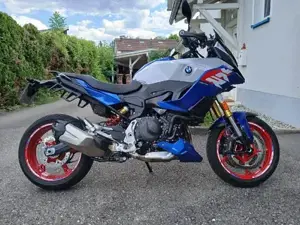 BMW F900XR neuwertig  Bild 2