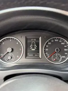fixpreis!!!Notverkauf wegen platz!!!VW Tiguan 2.0 TDi Bild 4