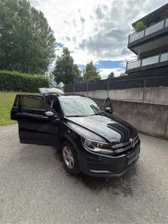 fixpreis!!!Notverkauf wegen platz!!!VW Tiguan 2.0 TDi Bild 6