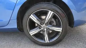 Volvo V40 Bild 8