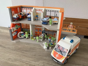 Playmobil - Krankenhaus - und Rettungsauto Bild 2