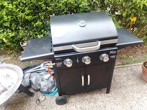 Gas Grill wie neu 2 3 mal verwendet