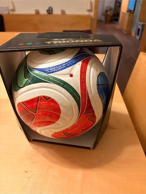 Original WM-Ball "Trionda" Bild 3