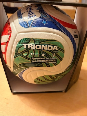 Original WM-Ball "Trionda" Bild 6