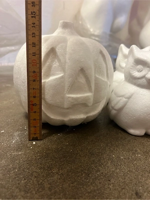 Styropor-Bastelsachen & Torsos Bild 4