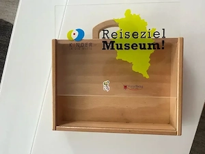 Holzkiste  Reisezeit Museum  mit Griff   Bild 2