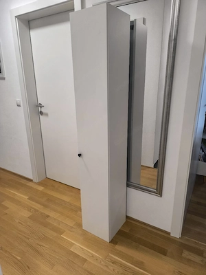 Hochschrank mit Tür Bild 4