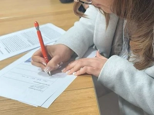Lösungen für Schulden und geschäftliche Angelegenheiten