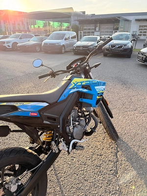 Moped Derbi Senda Drd X-Treme 50 Bild 4
