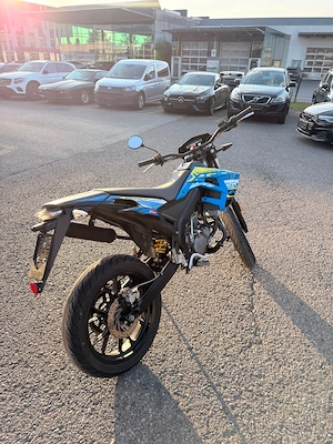 Moped Derbi Senda Drd X-Treme 50 Bild 3