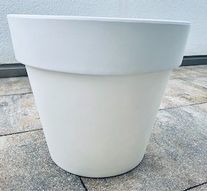 5 Stk. Pflanzkübel Outdoor für 49 Euro