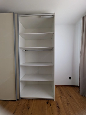 Schiebetürenschrank  Bild 3