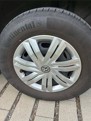 VW Polo 80 PS,  gepflegter Zustand, 32669km EZ 02 21 Bild 8